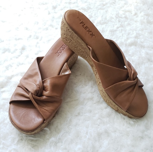 The FLEXX Wedge Sandals - Picture 2 of 7